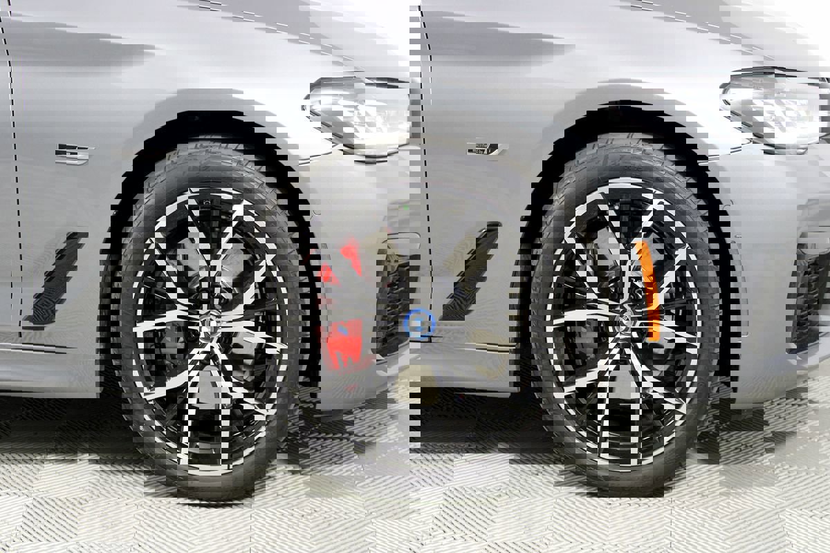 Used 2023 BMW 530e 530e w/ M Sport Package image 45