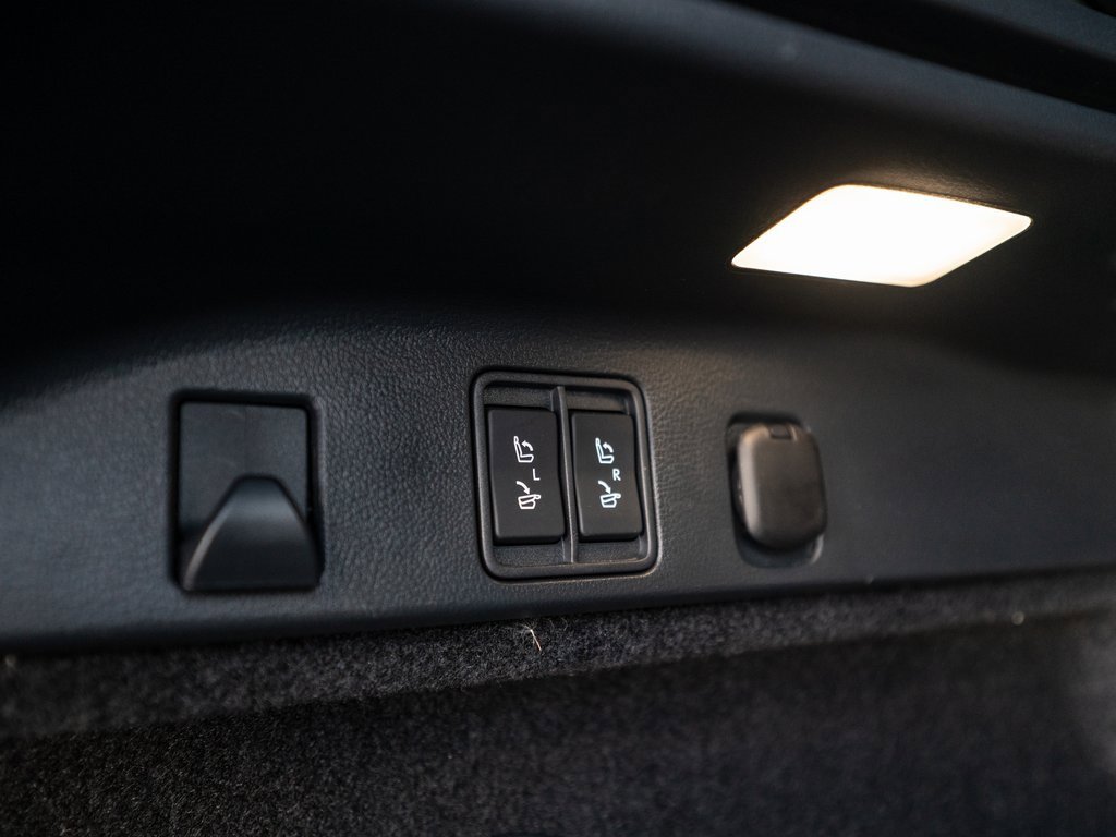 Used 2024 Lexus RX 500h F Sport image 38