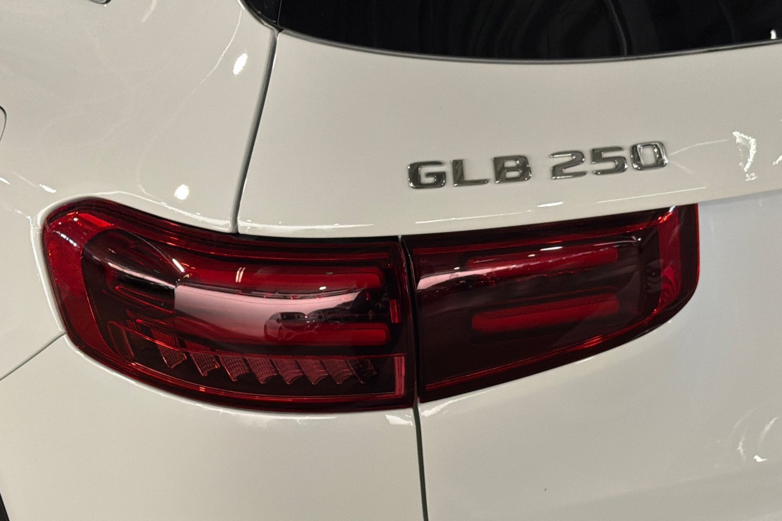 New 2026 Mercedes-Benz GLB 250 image 25