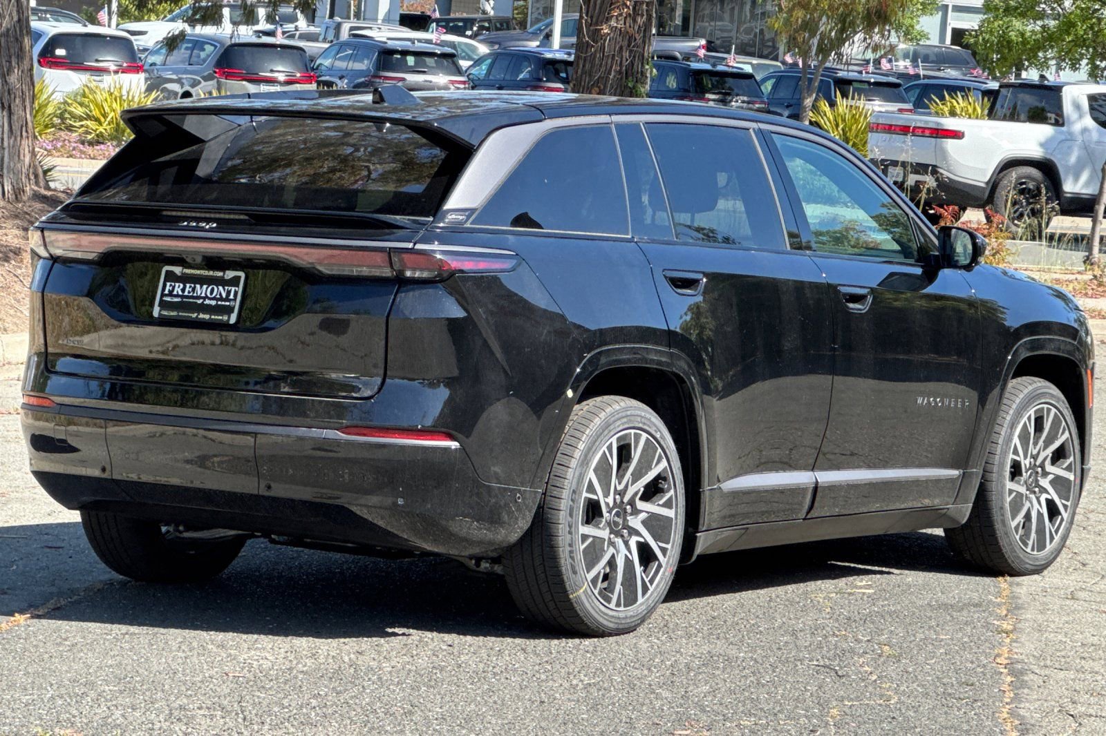 New 2025 Jeep Wagoneer S Limited image 3