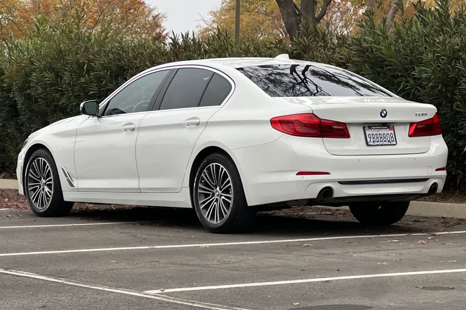 Used 2019 BMW 530i w/ Convenience Package image 6