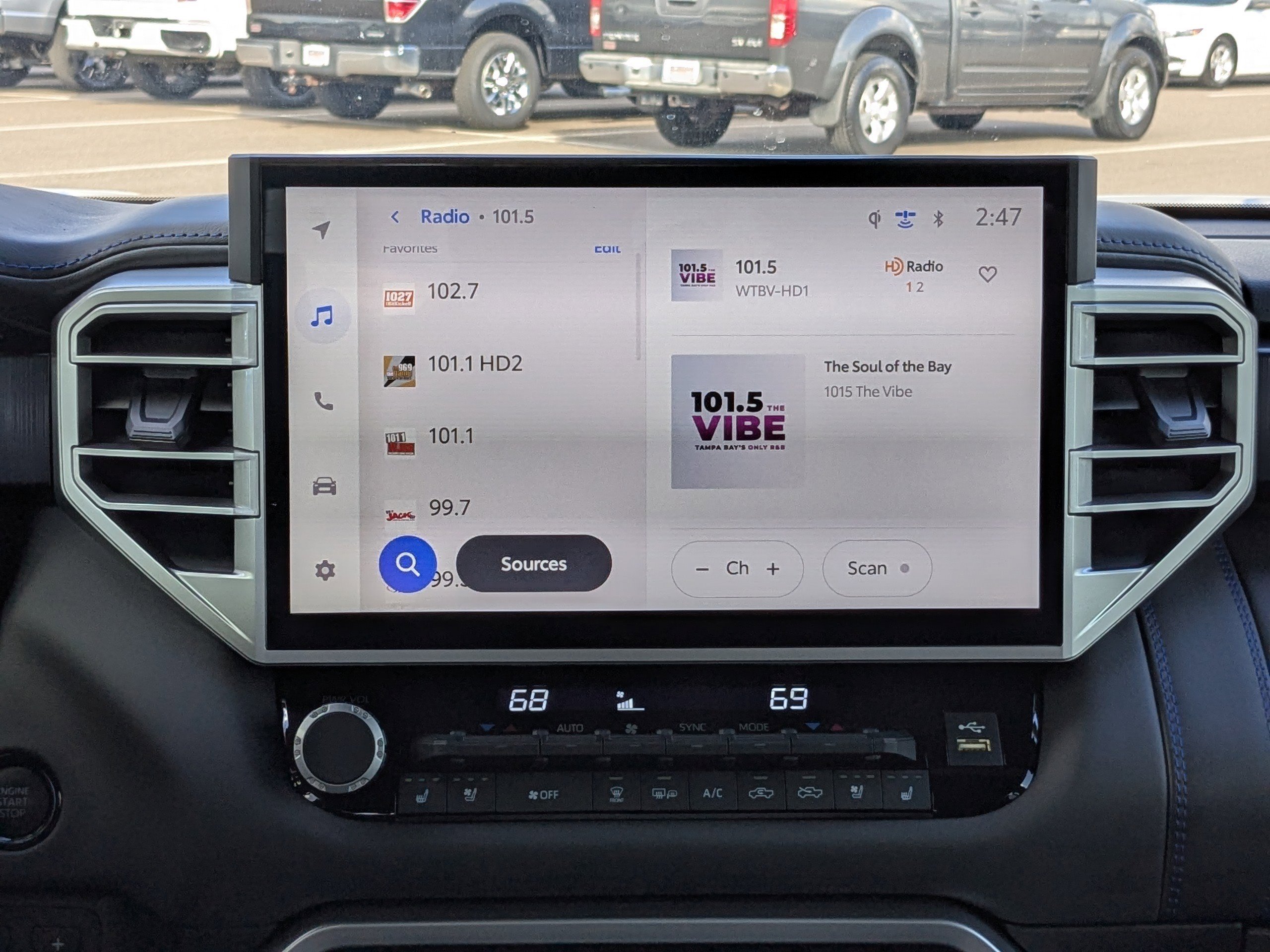 Used 2025 Toyota Tundra Platinum image 80