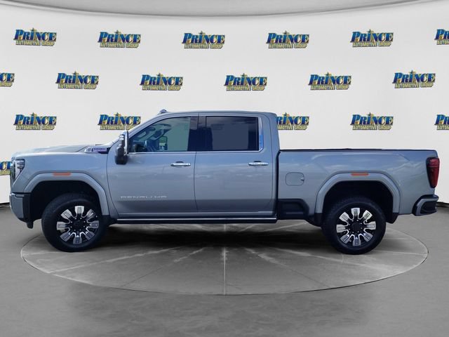 Used 2025 GMC Sierra 2500 Denali w/ Denali Reserve Package AWD/4WD image 11