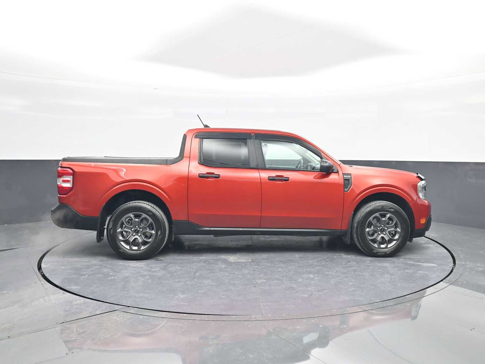 Used 2022 Ford Maverick XLT w/ Equipment Group 300A Standard image 9