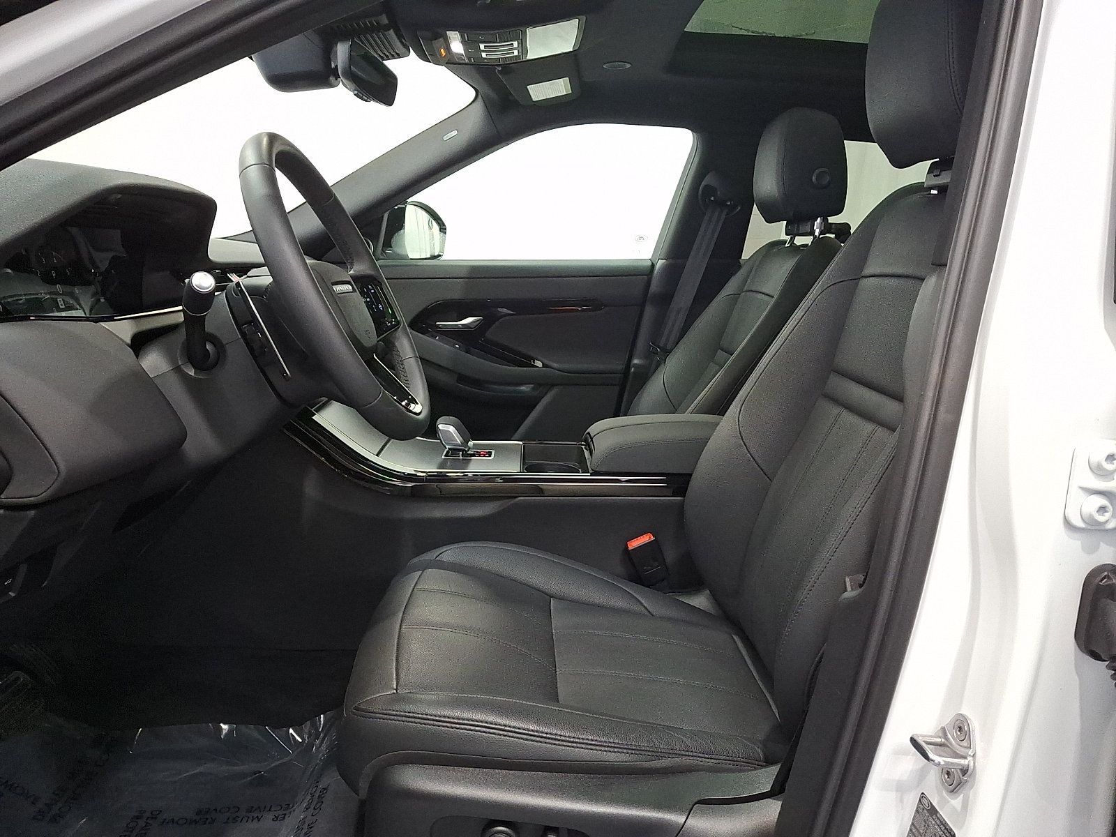 Certified 2026 Land Rover Range Rover Evoque S AWD/4WD image 13
