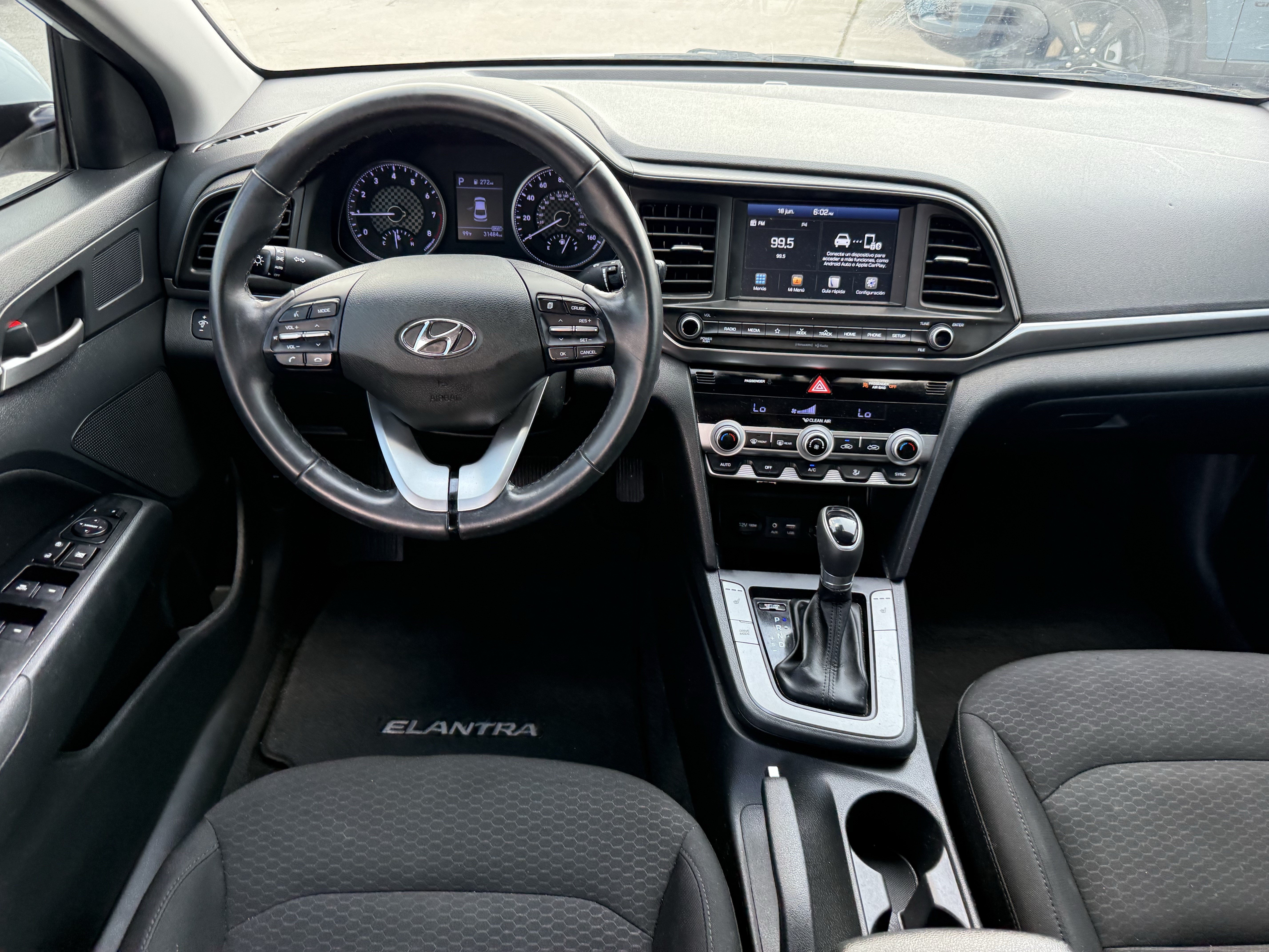 Used 2020 Hyundai Elantra Value Edition w/ Cargo Package (C1) FWD image 15