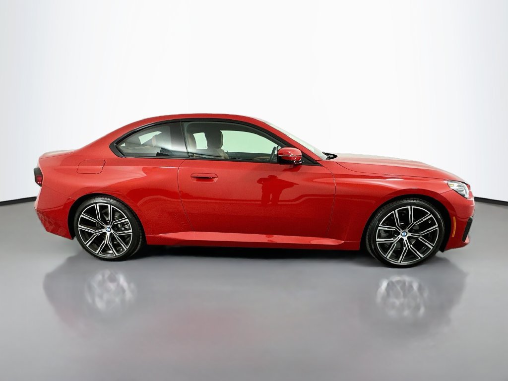 Used 2023 BMW 230i Coupe w/ Convenience Package RWD image 4