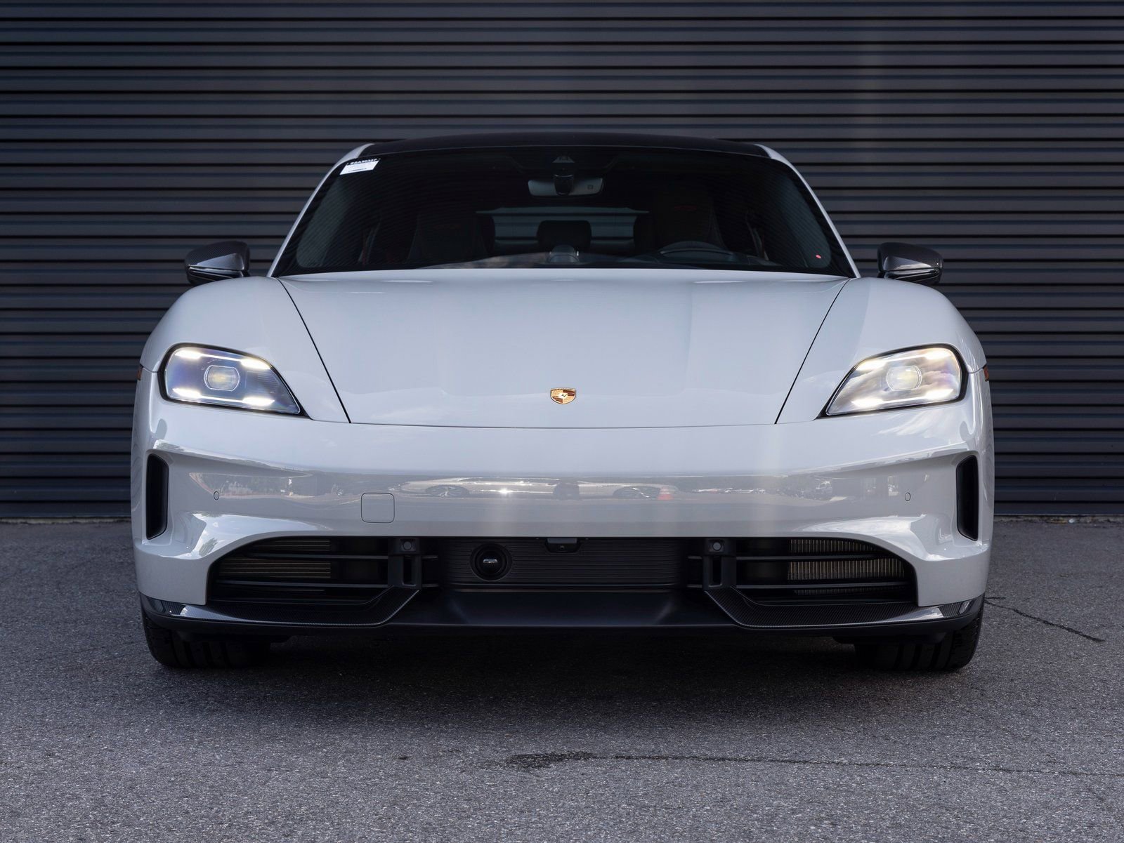 Used 2025 Porsche Taycan GTS image 7