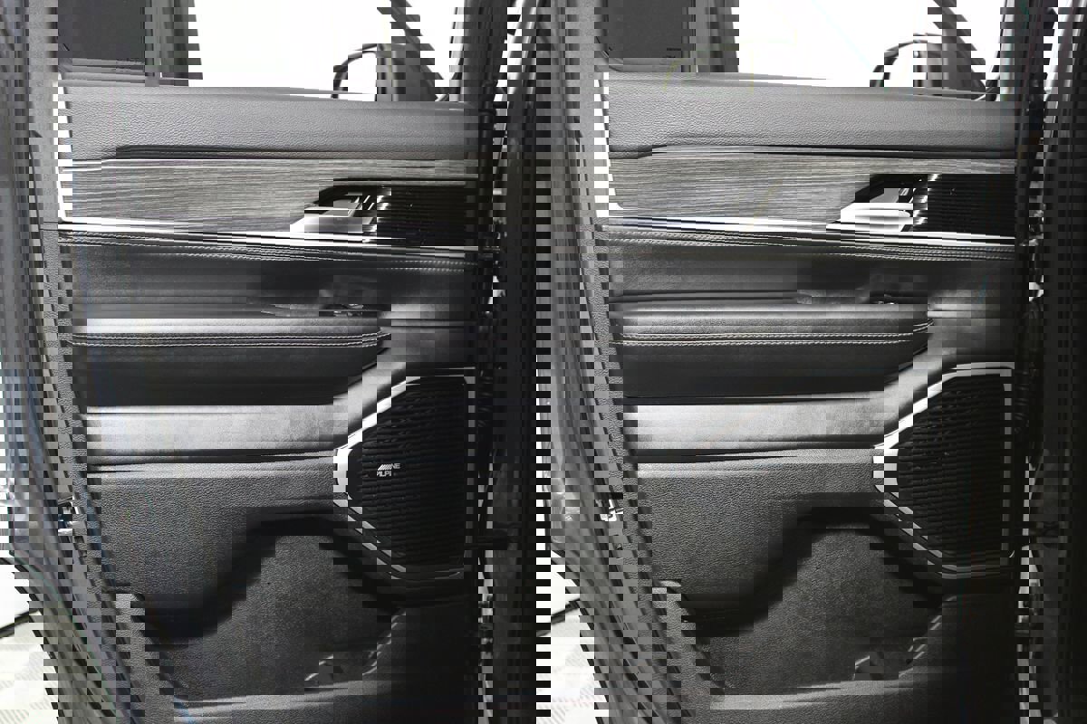 Used 2022 Jeep Wagoneer Series II w/ Premium Group I image 30