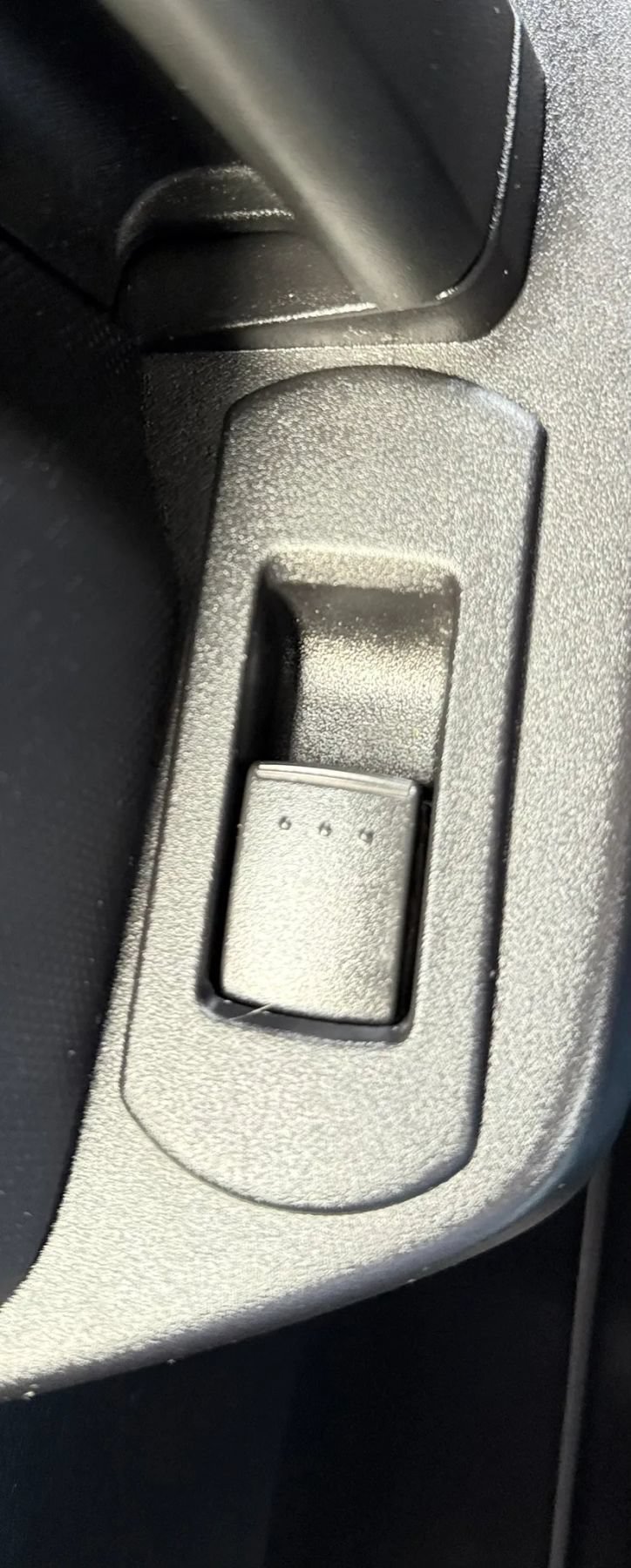 Used 2014 MAZDA MAZDA5 Sport FWD image 23