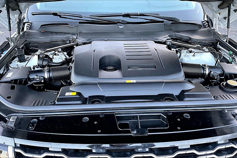 Used 2021 Land Rover Range Rover Westminster Edition image 9