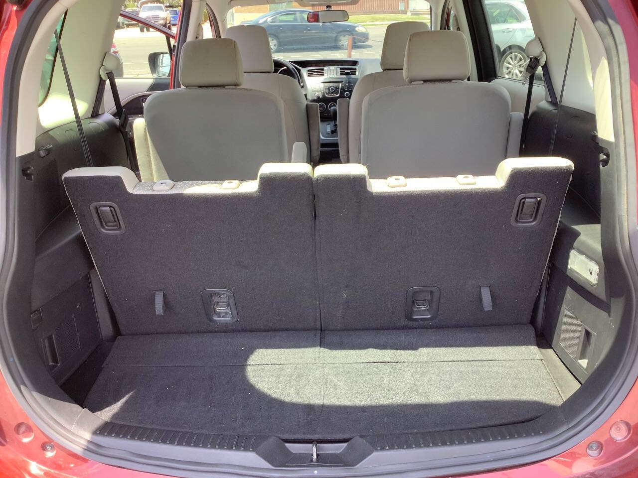 Used 2012 MAZDA MAZDA5 Sport FWD image 28