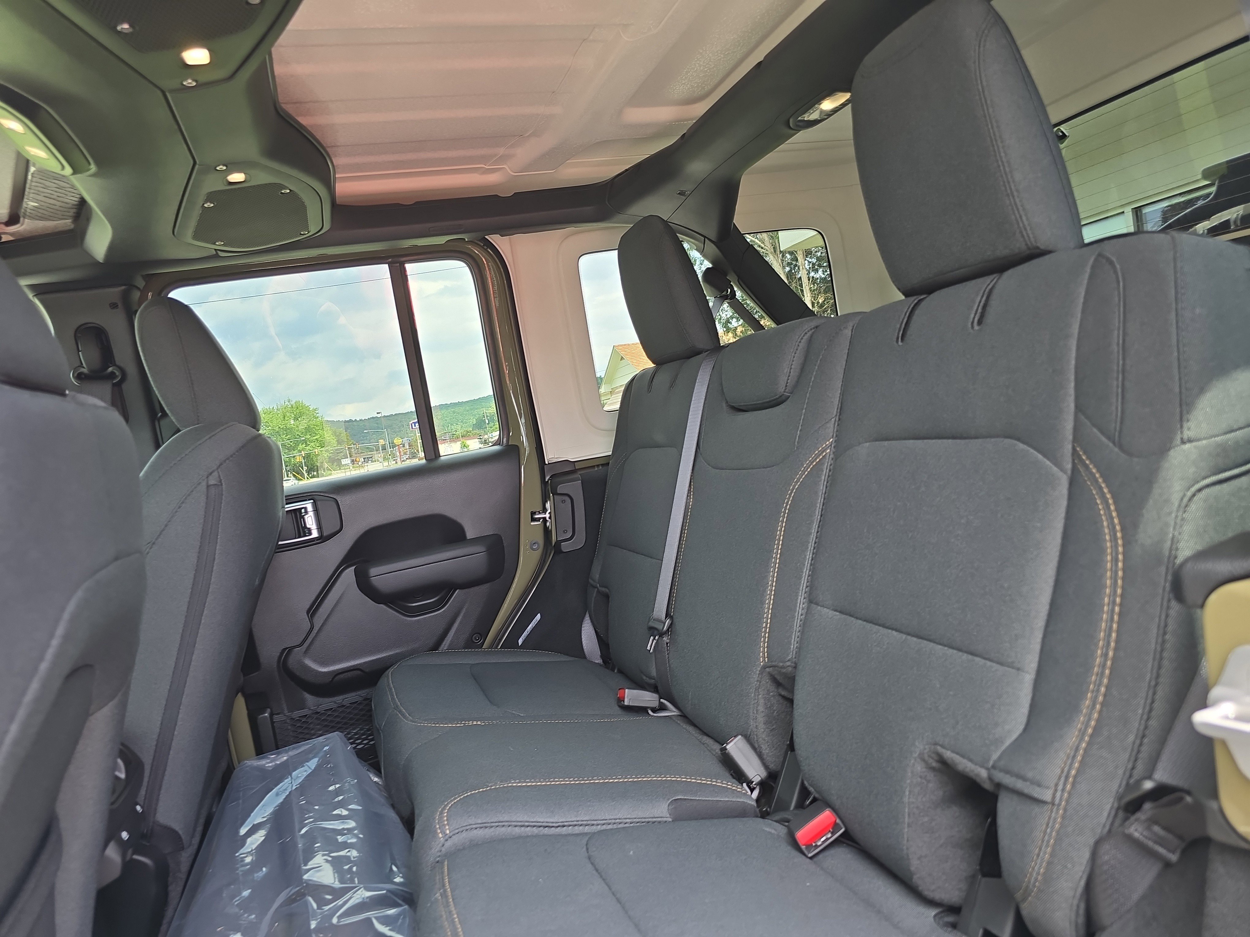 New 2025 Jeep Wrangler Sport S image 15