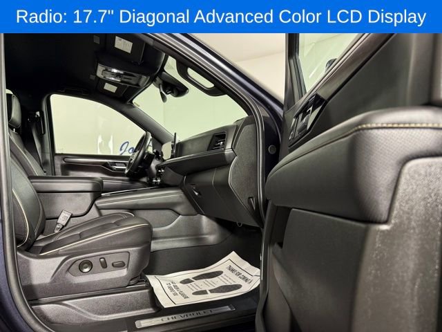Used 2025 Chevrolet Suburban Premier image 18