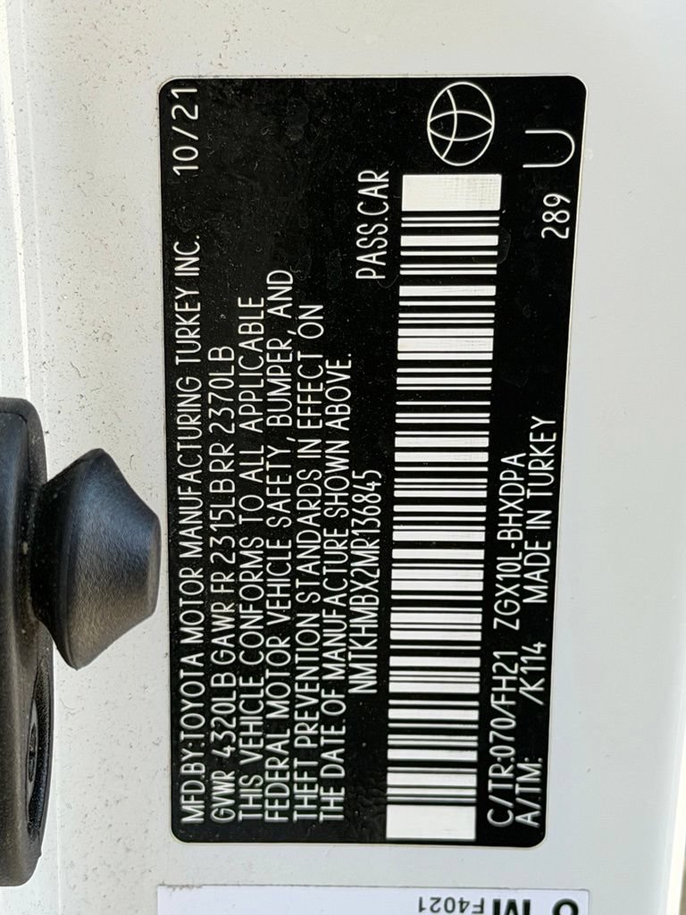 Used 2021 Toyota C-HR LE FWD image 23