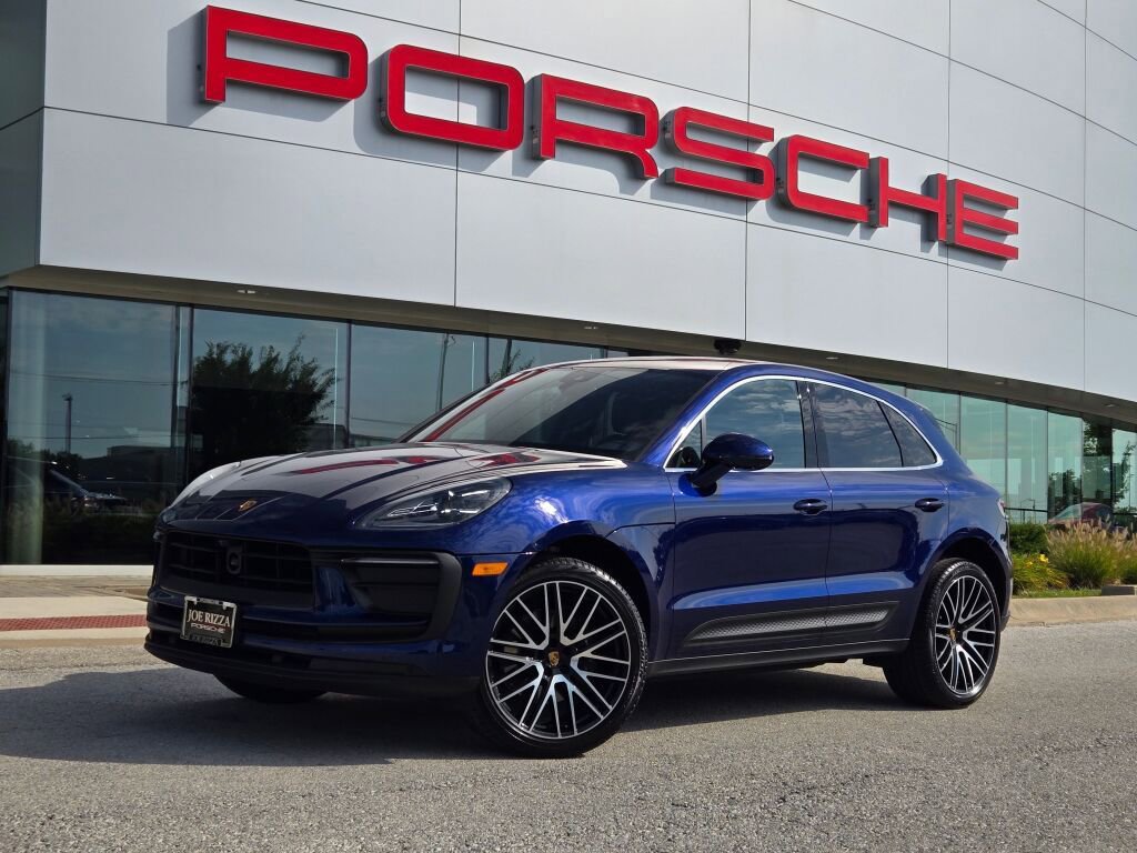 Certified 2025 Porsche Macan image 1