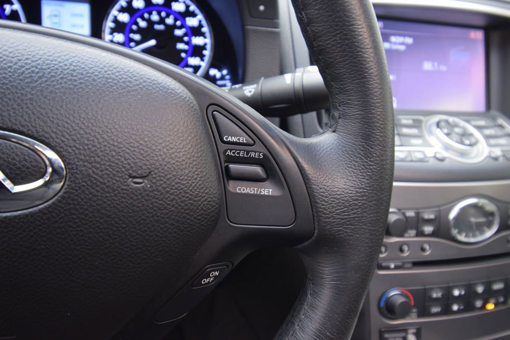 Used 2015 INFINITI Q40 AWD w/ Navigation Package image 31