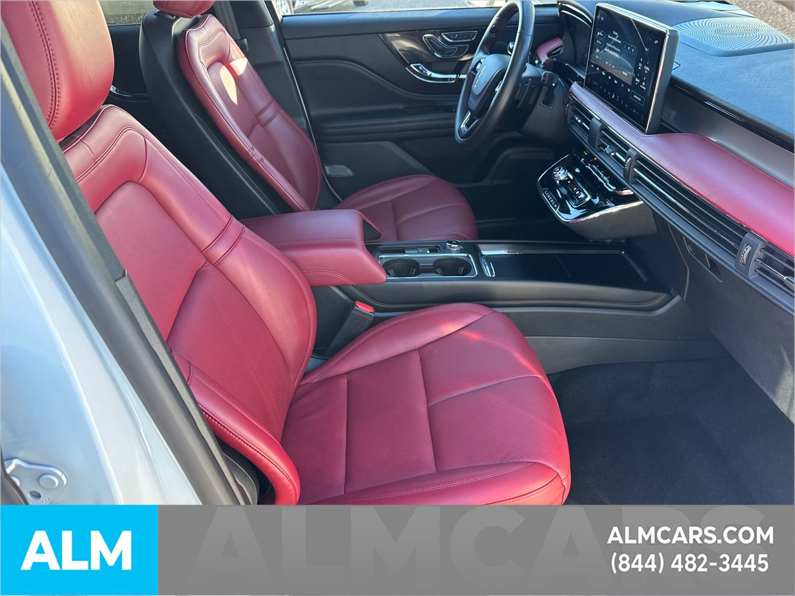 Used 2024 Lincoln Corsair Reserve w/ Jet Appearance Package AWD/4WD image 16
