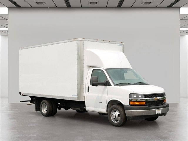 New 2025 Chevrolet Express 3500 w/ Power Convenience Package