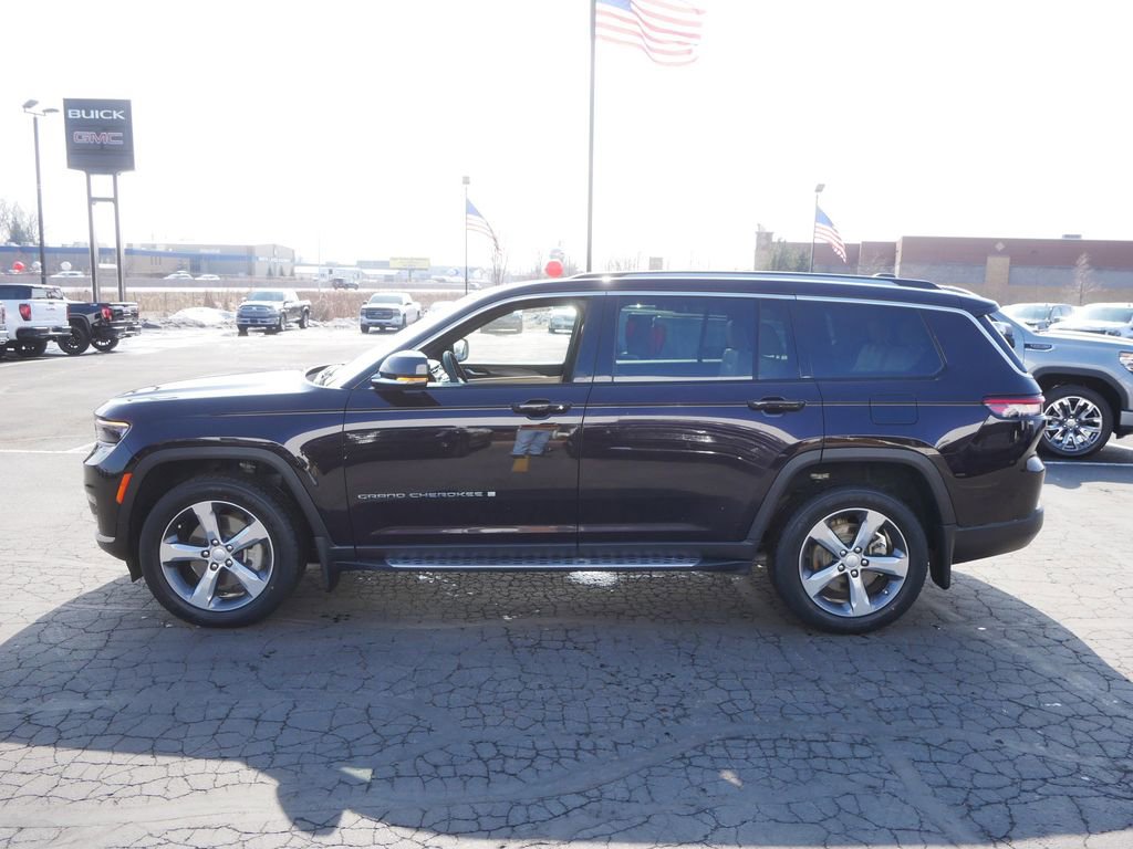 Used 2023 Jeep Grand Cherokee L Limited w/ MOPAR Finishing Package image 3