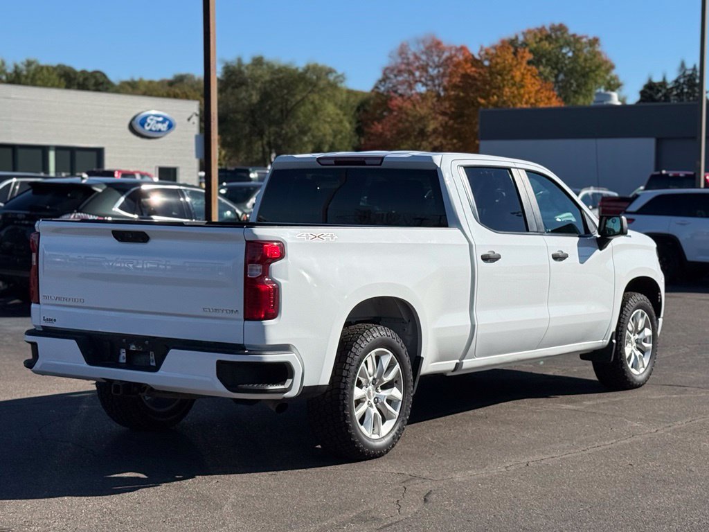 Used 2023 Chevrolet Silverado 1500 Custom AWD/4WD image 26