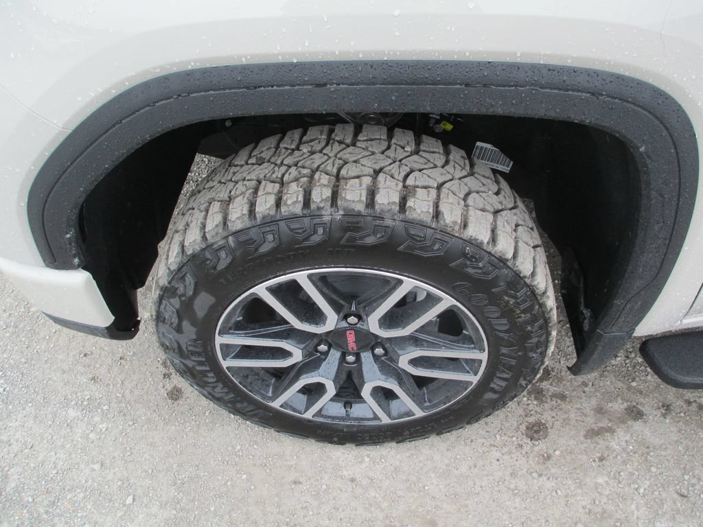 New 2026 GMC Sierra 1500 AT4 w/ AT4 Premium Package AWD/4WD image 14