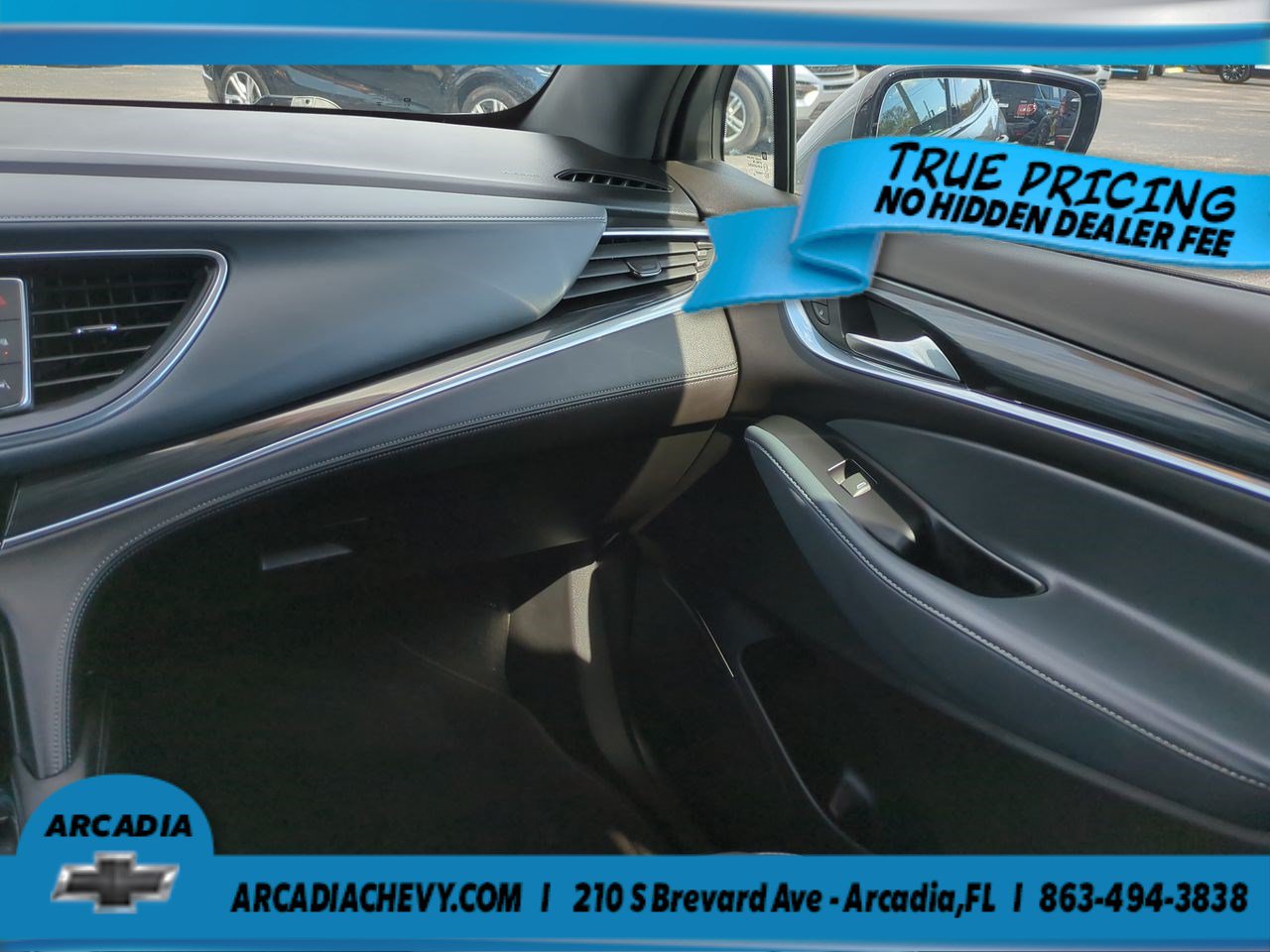 Used 2024 Buick Enclave Essence w/ Experience Buick Package FWD image 17