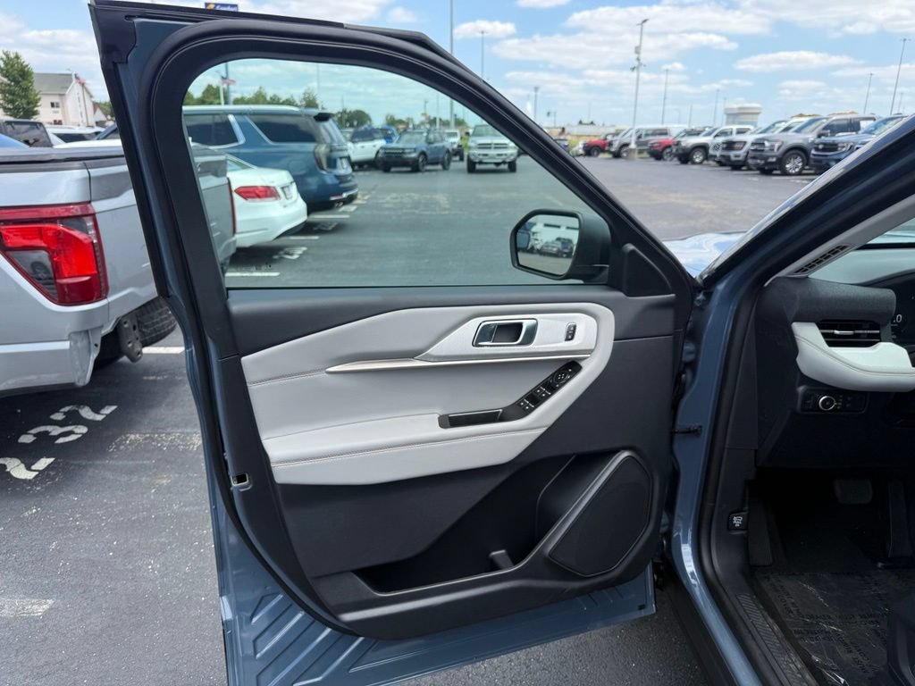 New 2026 Ford Explorer Active w/ Active Comfort Package AWD/4WD image 13