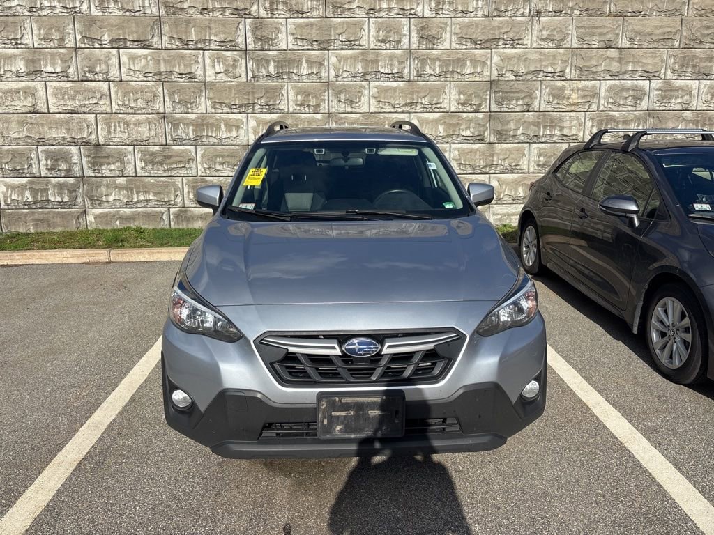 Used 2021 Subaru Crosstrek 2.0i Premium w/ Moonroof Package AWD/4WD image 2