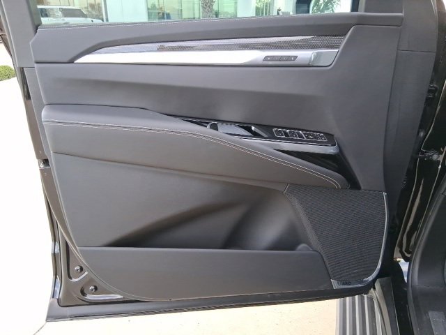 Used 2025 Cadillac Escalade ESV V image 15