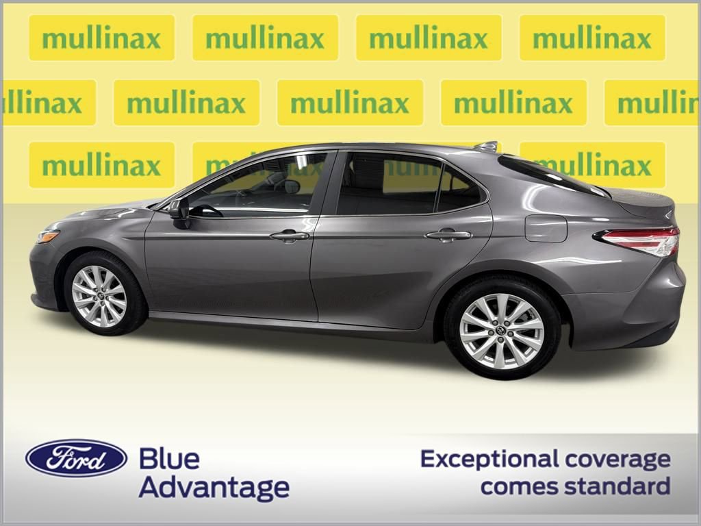 Used 2019 Toyota Camry L image 10