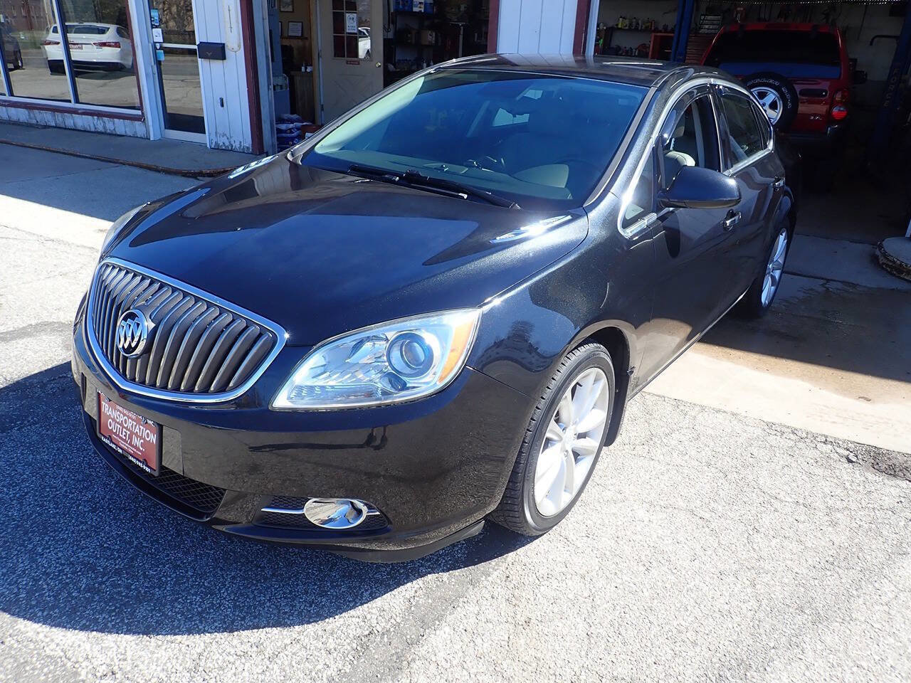 Used 2014 Buick Verano image 2
