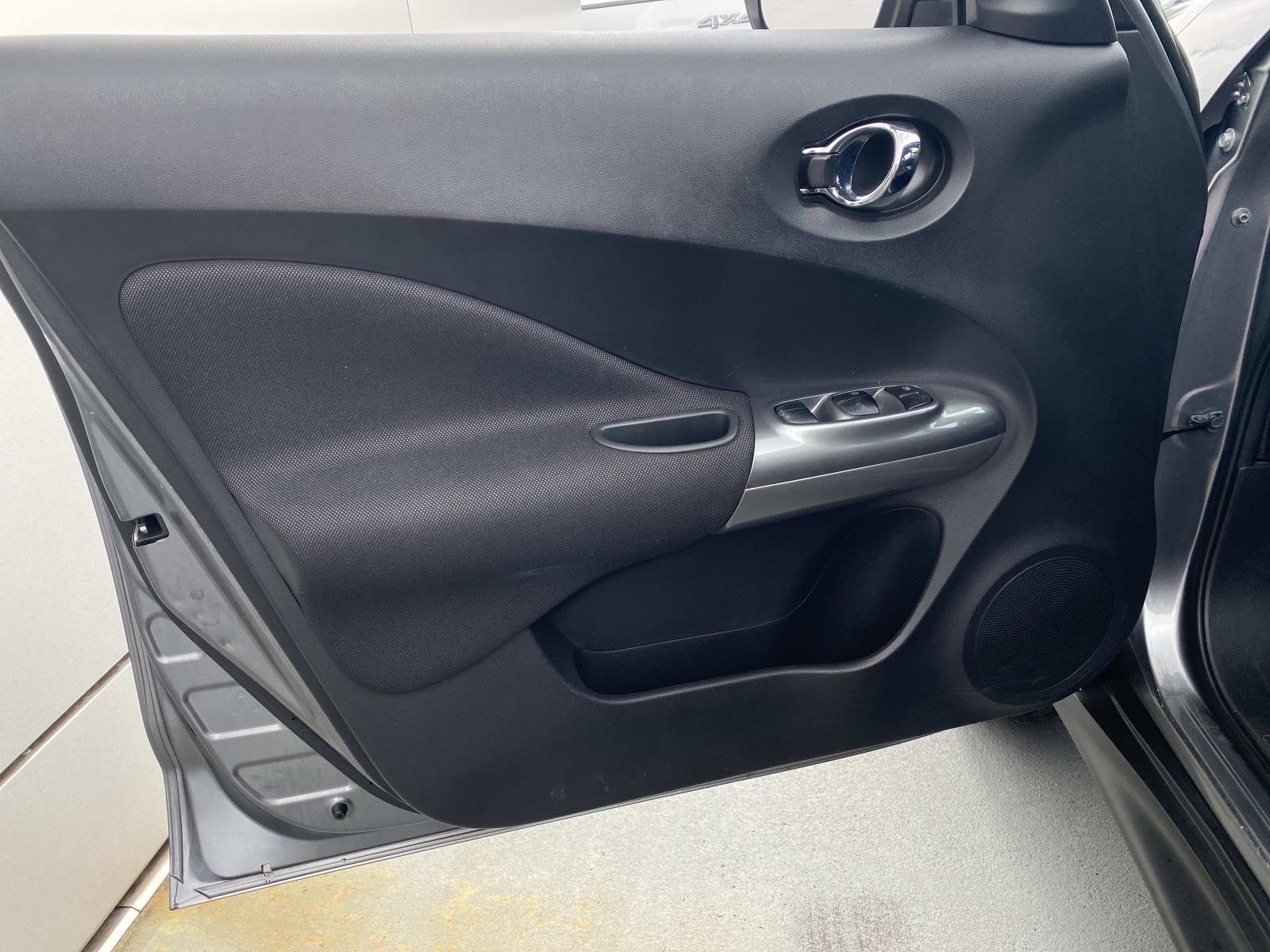Used 2017 Nissan Juke SV AWD/4WD image 15