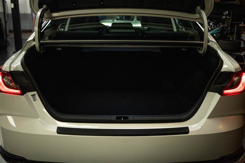 Used 2025 Toyota Camry SE w/ Multimedia Upgrade Package FWD image 7