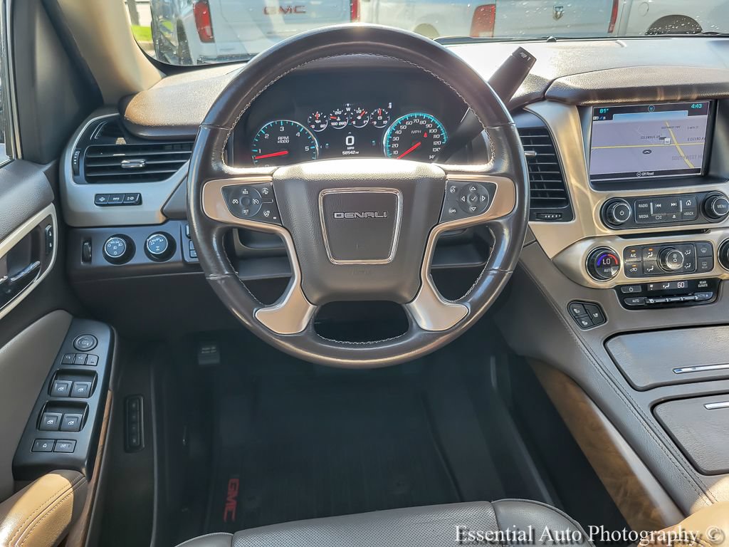 Certified 2020 GMC Yukon Denali w/ Denali Premium Package AWD/4WD image 13