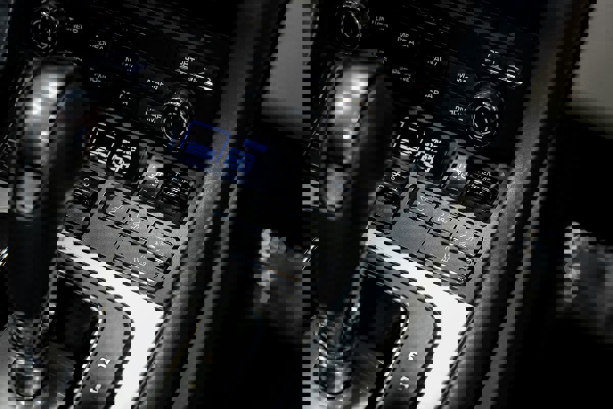 Used 2017 Porsche 911 Carrera image 25