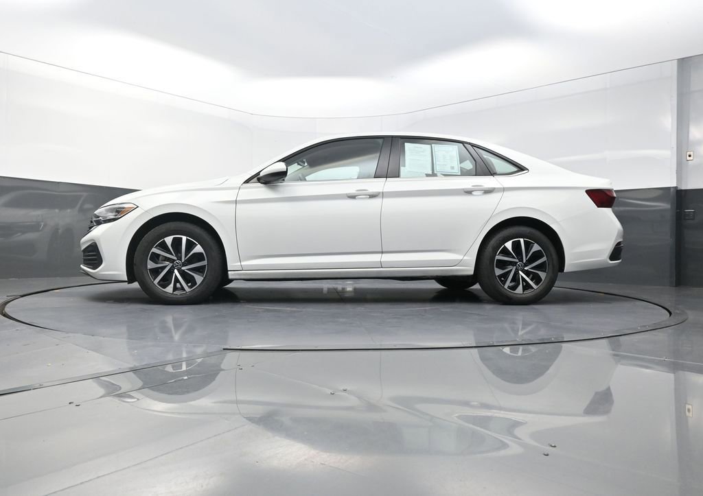 Used 2023 Volkswagen Jetta S image 25