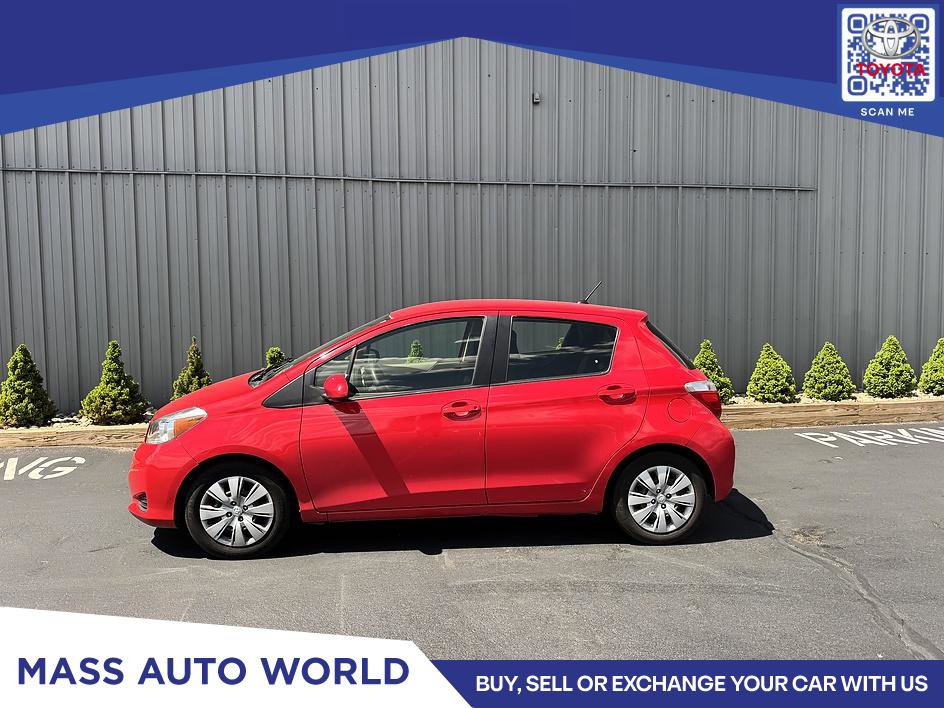 Used 2012 Toyota Yaris LE FWD image 1
