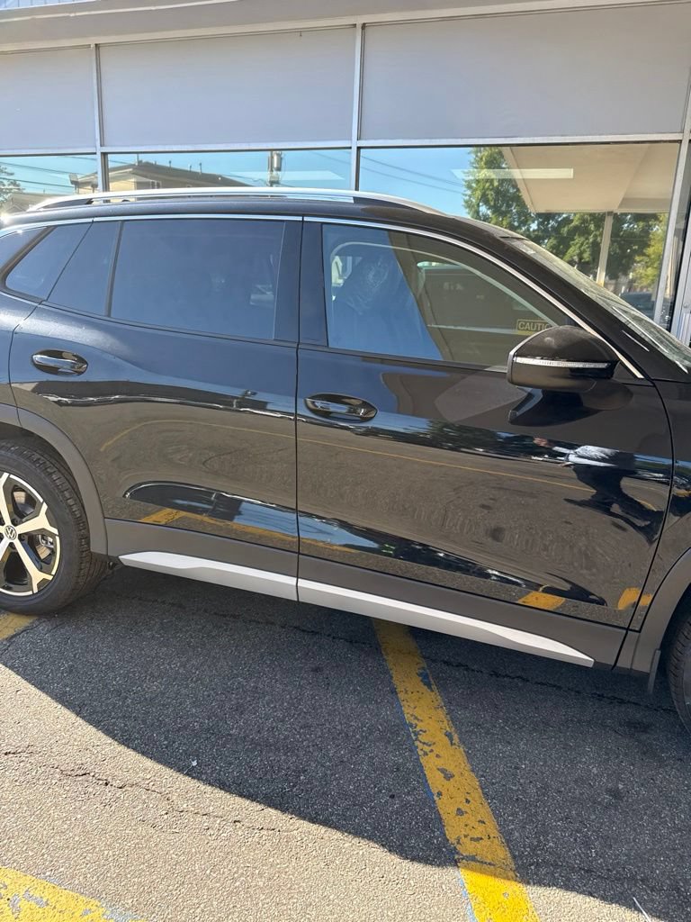 New 2026 Volkswagen Tiguan SE AWD/4WD image 8