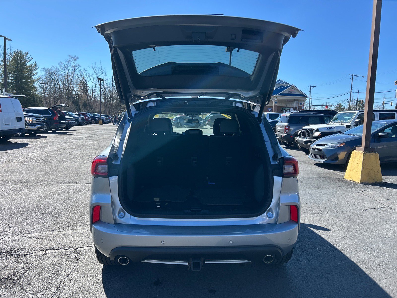 Certified 2023 Ford Escape ST-Line Select w/ Tech Pack #2 image 12