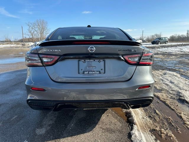 Used 2022 Nissan Maxima SR w/ Sport Mat Group FWD image 6