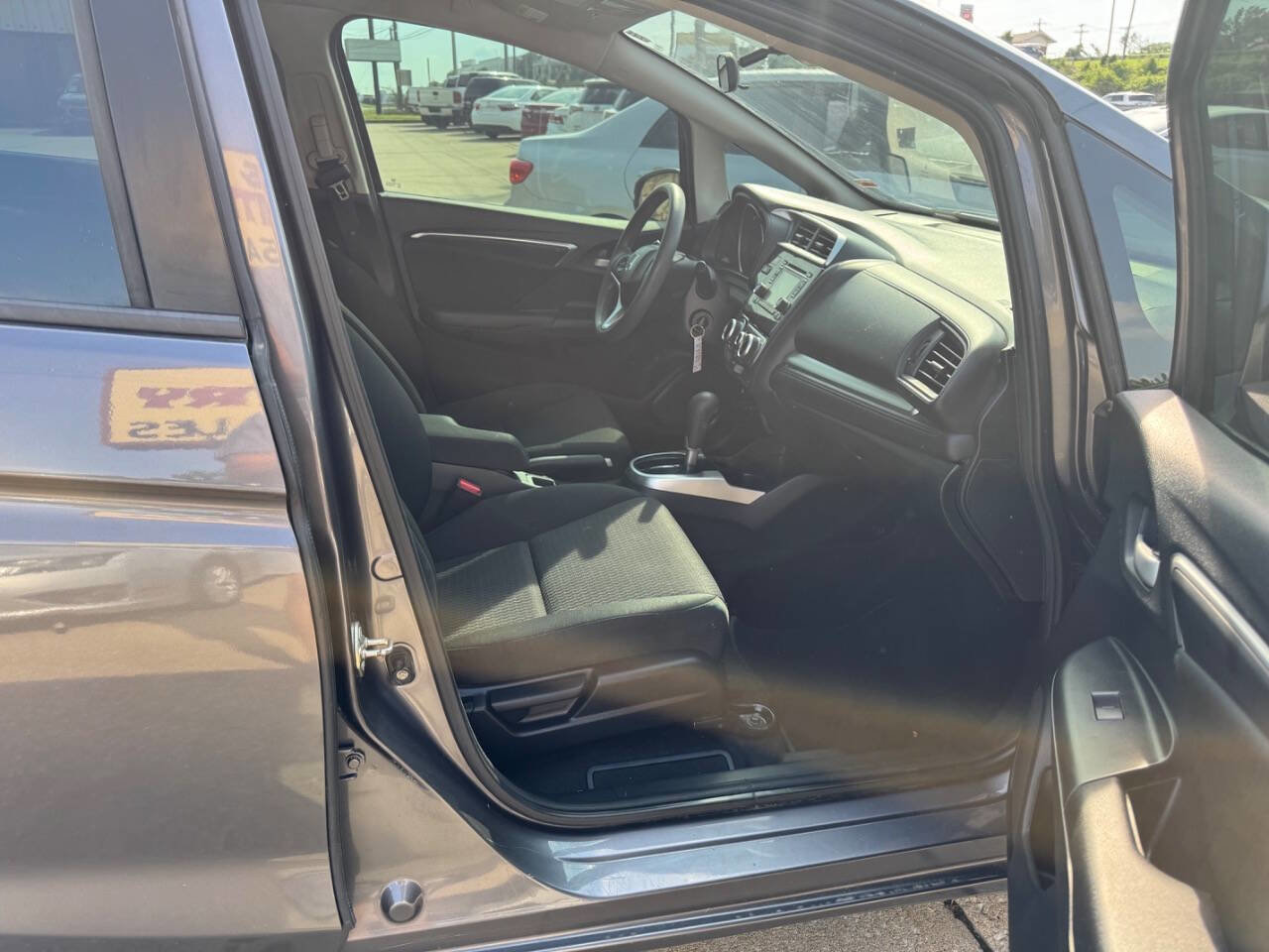 Used 2018 Honda Fit LX image 13