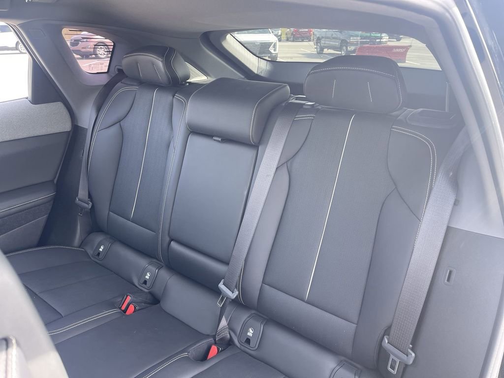 Certified 2025 Cadillac Optiq Luxury 2 w/ LPO, Floor Liner Package image 36