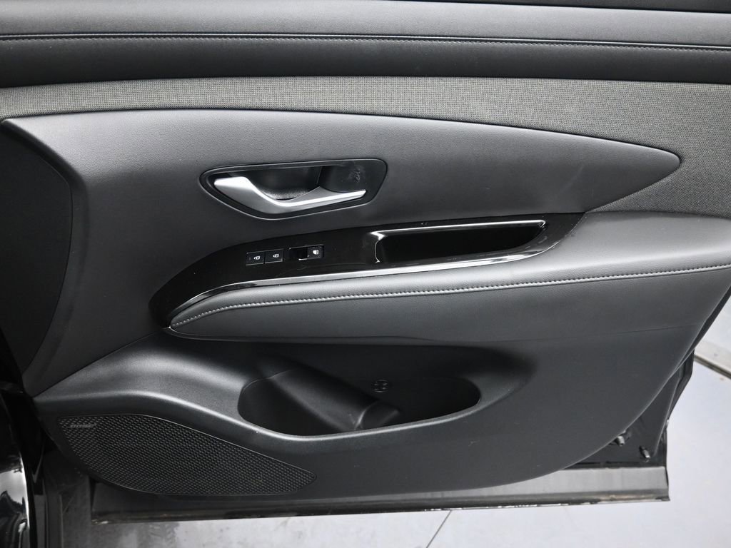 Used 2025 Hyundai Santa Cruz Limited image 28