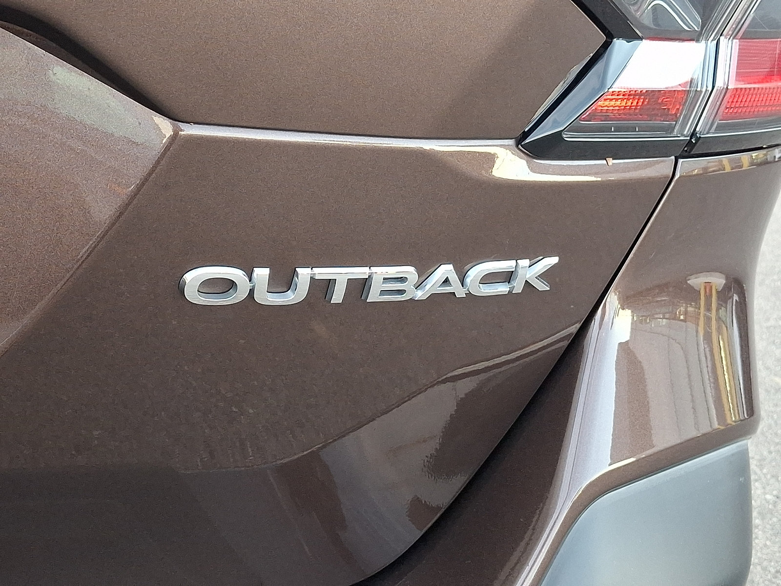 Used 2021 Subaru Outback Limited w/ Popular Package #2 AWD/4WD image 32
