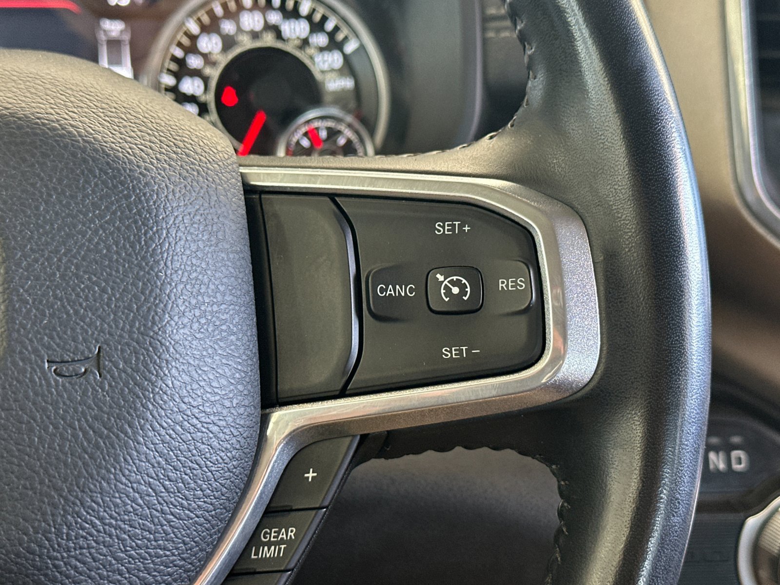 Used 2022 RAM 1500 Laramie RWD image 27