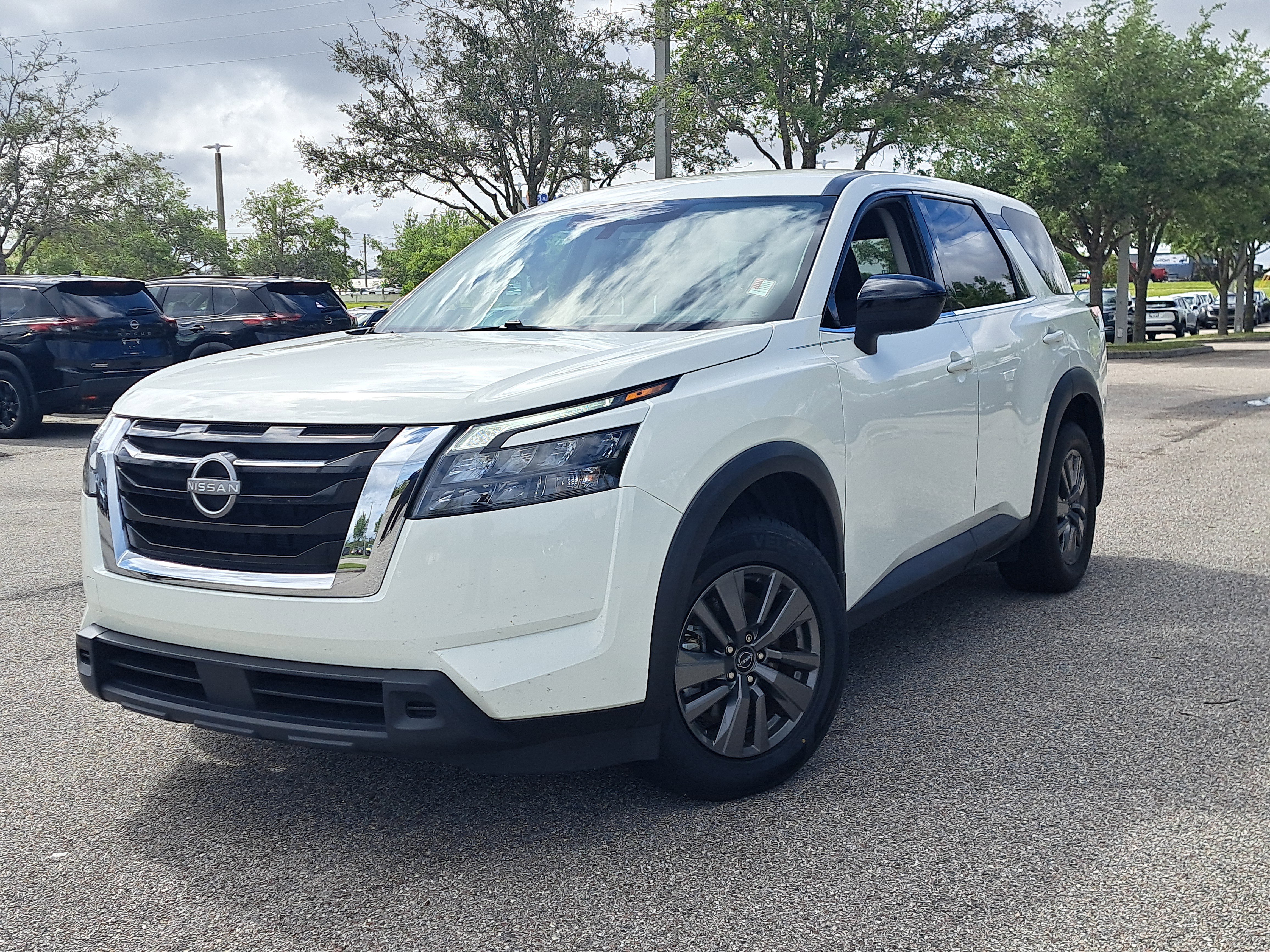 Certified 2023 Nissan Pathfinder S FWD image 33