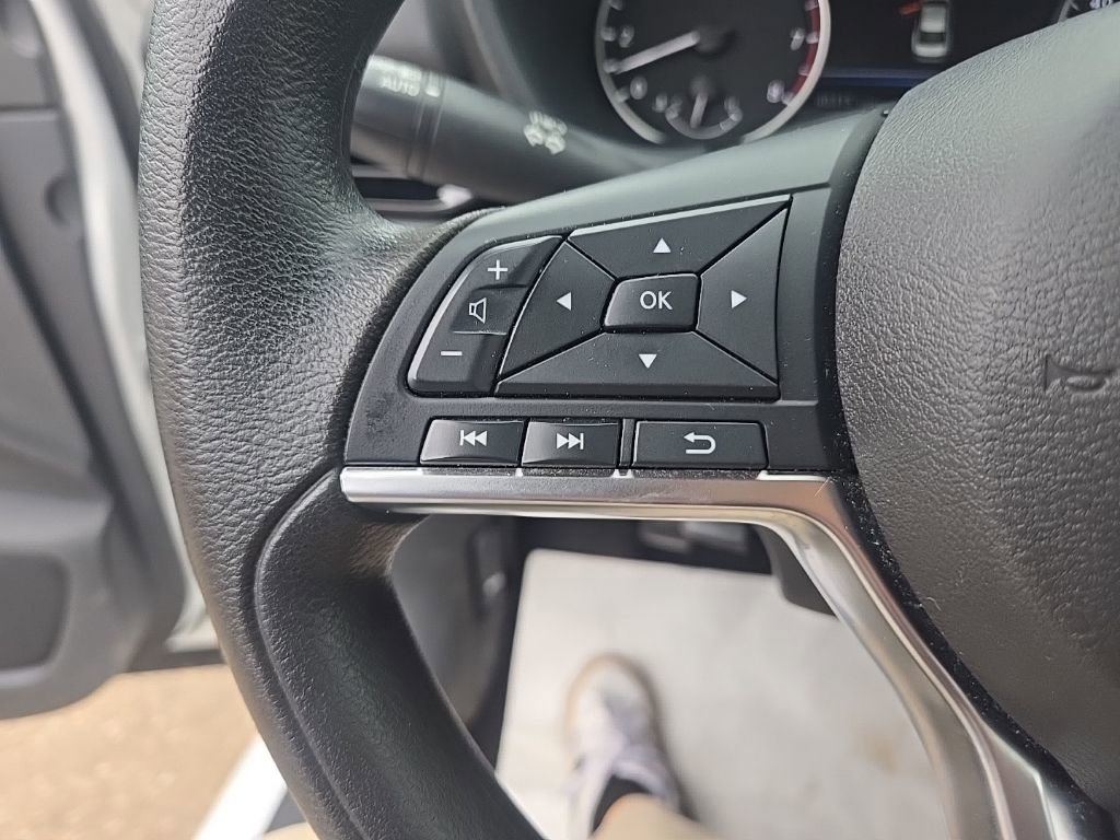 Used 2024 Nissan Sentra SV image 14