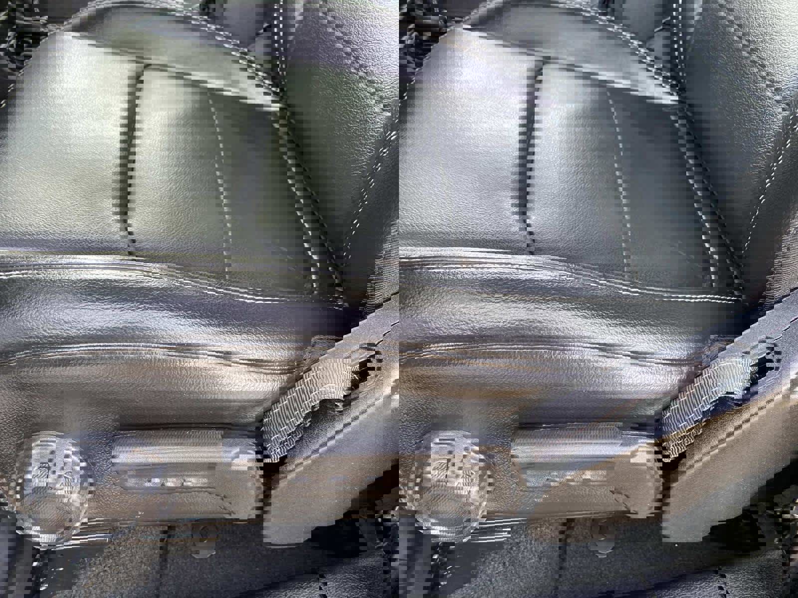 Certified 2022 Jeep Wrangler Unlimited Sahara w/ LED Lighting Group image 24