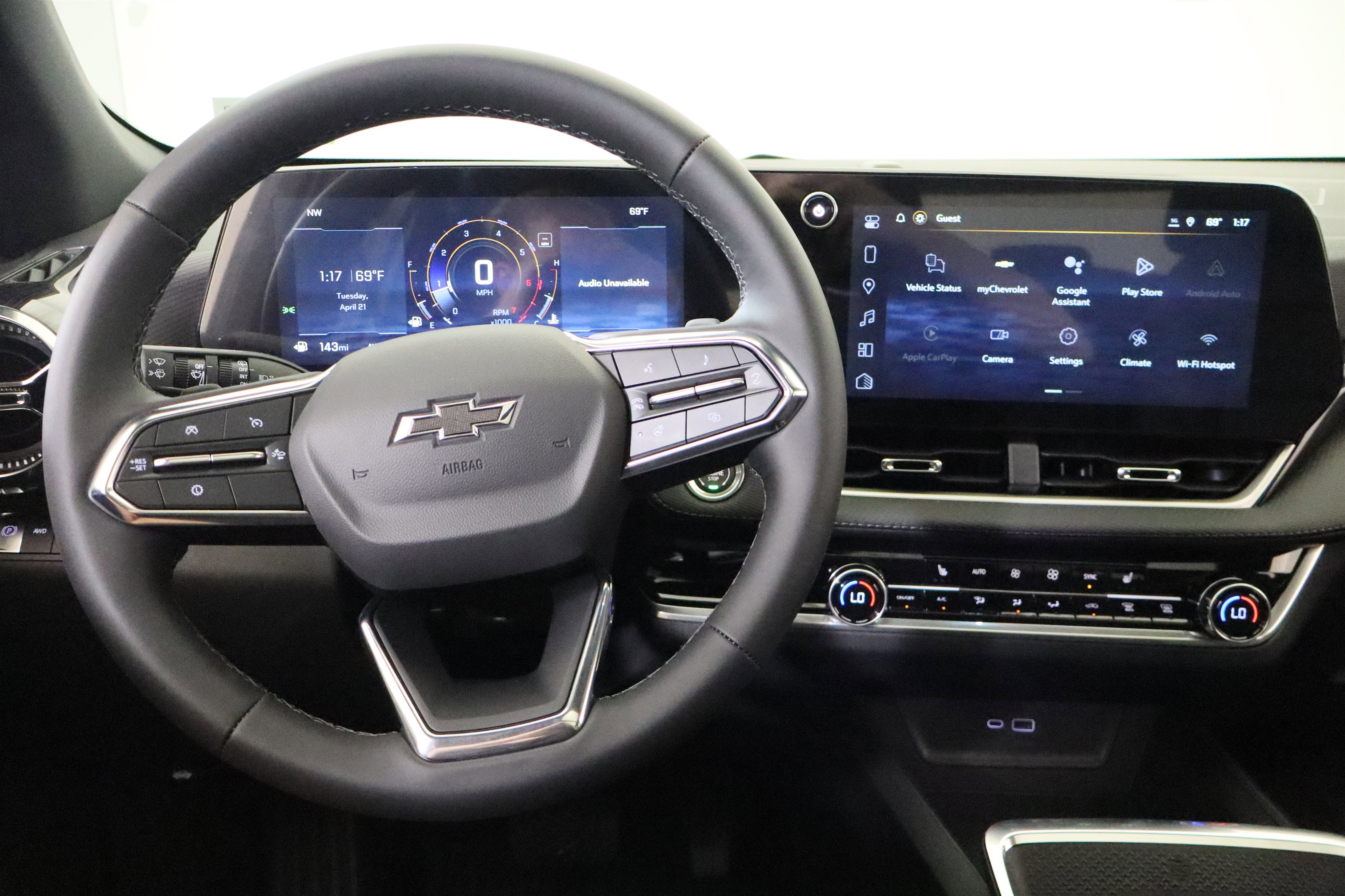 New 2026 Chevrolet Equinox LT w/ Convenience Package II AWD/4WD image 24